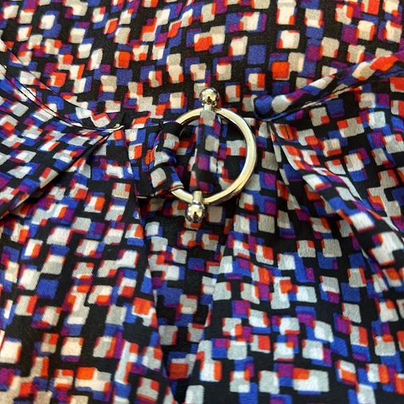 The Limited light blouse with hook in front - Picture 8 of 8